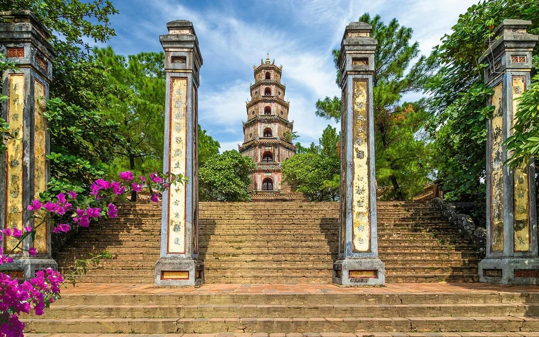 City Sightseeing: Hue Hop-on Hop-off Bus Tour Image 2