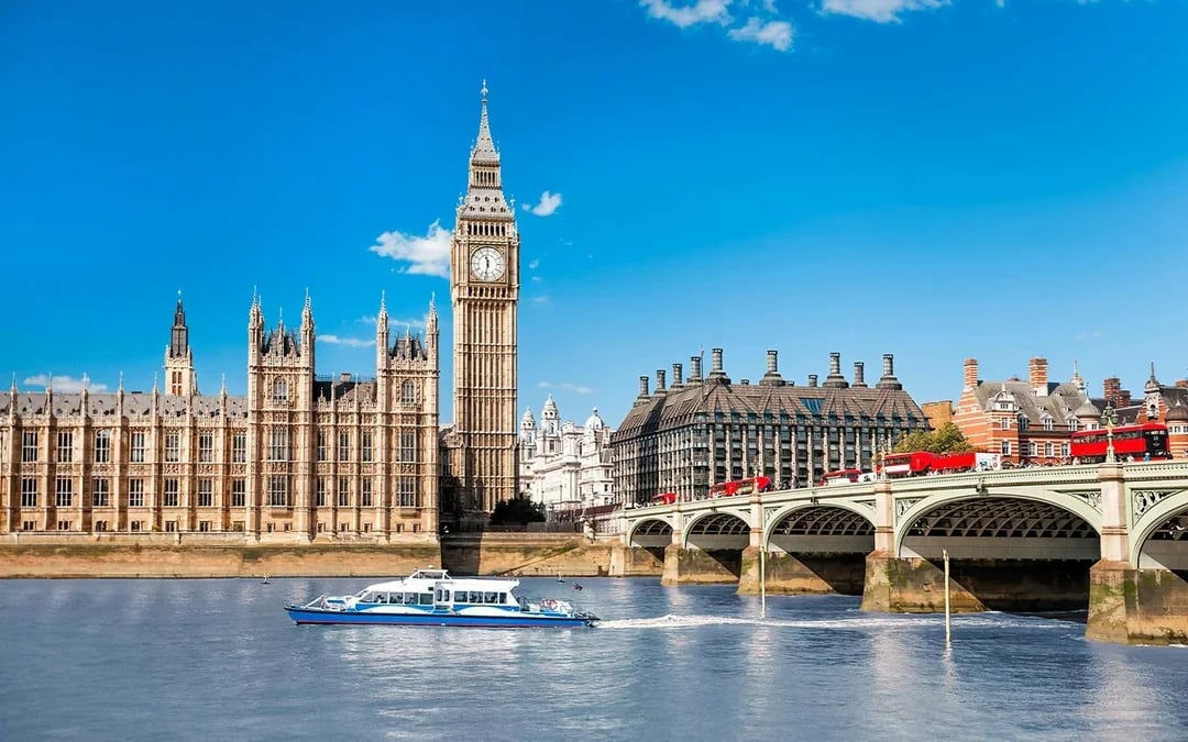City Sightseeing: London Hop-on Hop-off Bus Tour with Optional Thames River Cruise Image 9