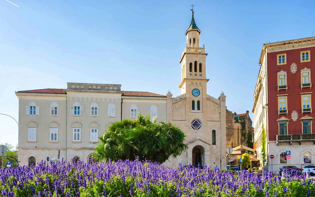 City Sightseeing: Split Hop-on Hop-off Bus Tour with Panoramic Tour Image 2