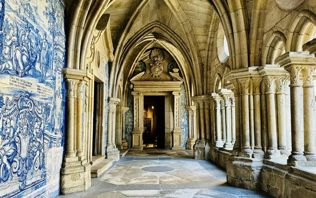 Clérigos Tower Guided Tour with Porto City Highlights  Image 7
