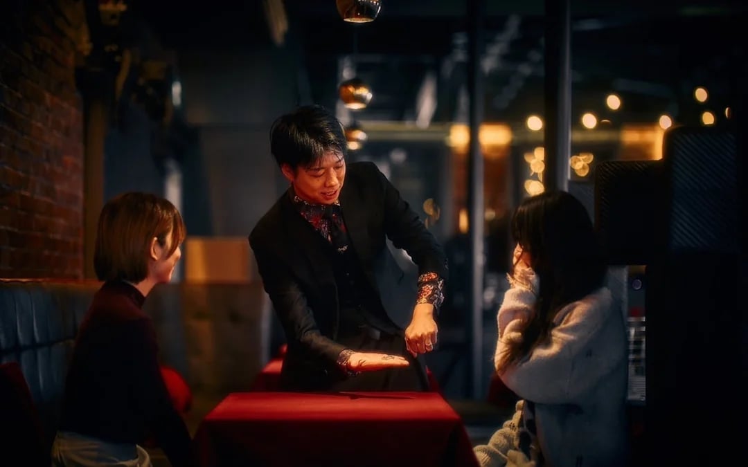 Close-Up Magic Show and Signature Cocktails Experience at BAR21 Tokyo Tickets Image 10