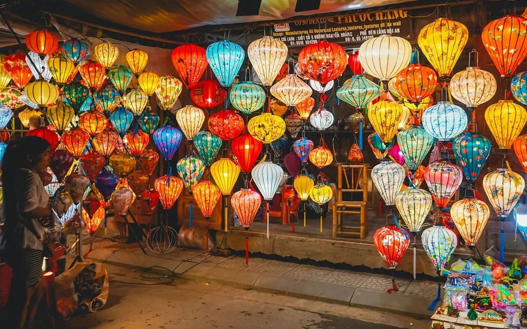 Coconut Boat Ride, Hoi An City Tour, Lantern Release & Dinner Image 8