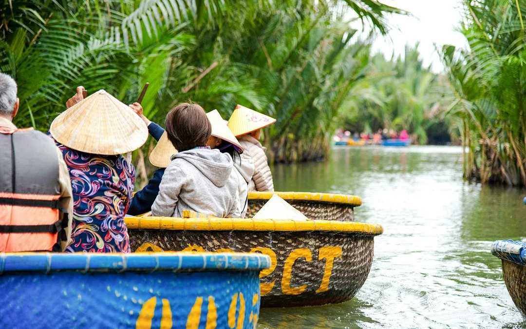 Coconut Boat Ride in Hoi An
Image 1