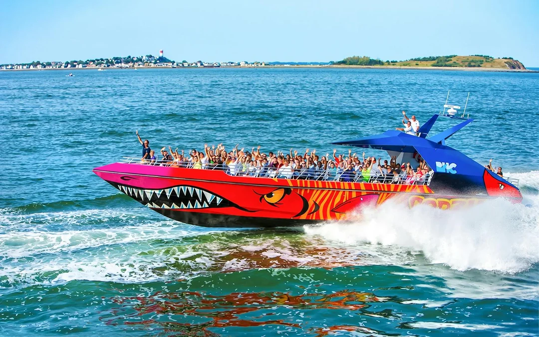 CODZILLA Thrill-boat Ride in Boston Image 3