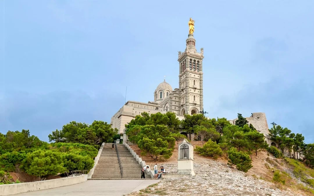 Colorbus: Marseille Hop-on Hop-Off Bus Tour Image 7