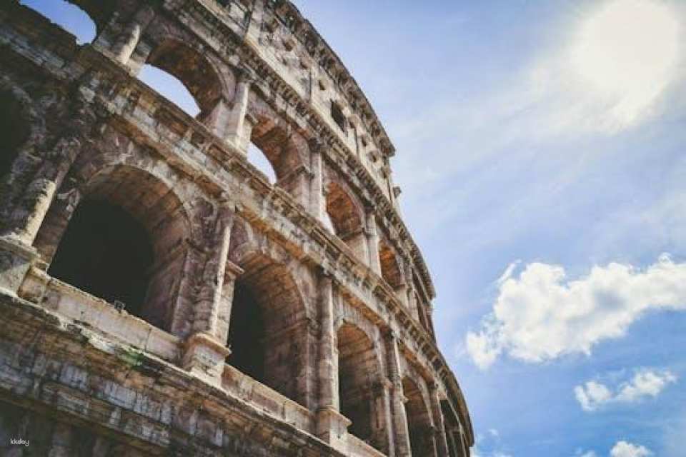 Colosseum Arena, Roman Forum and Palatine Hill Tour