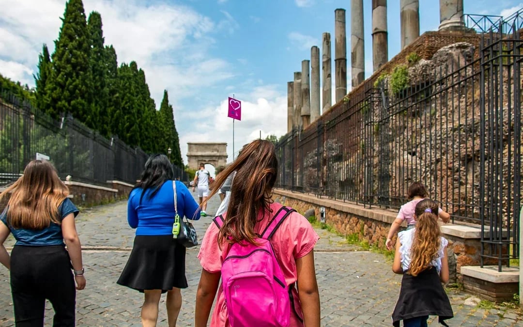 Colosseum for Kids: Family-Friendly Guided Tour Image 9