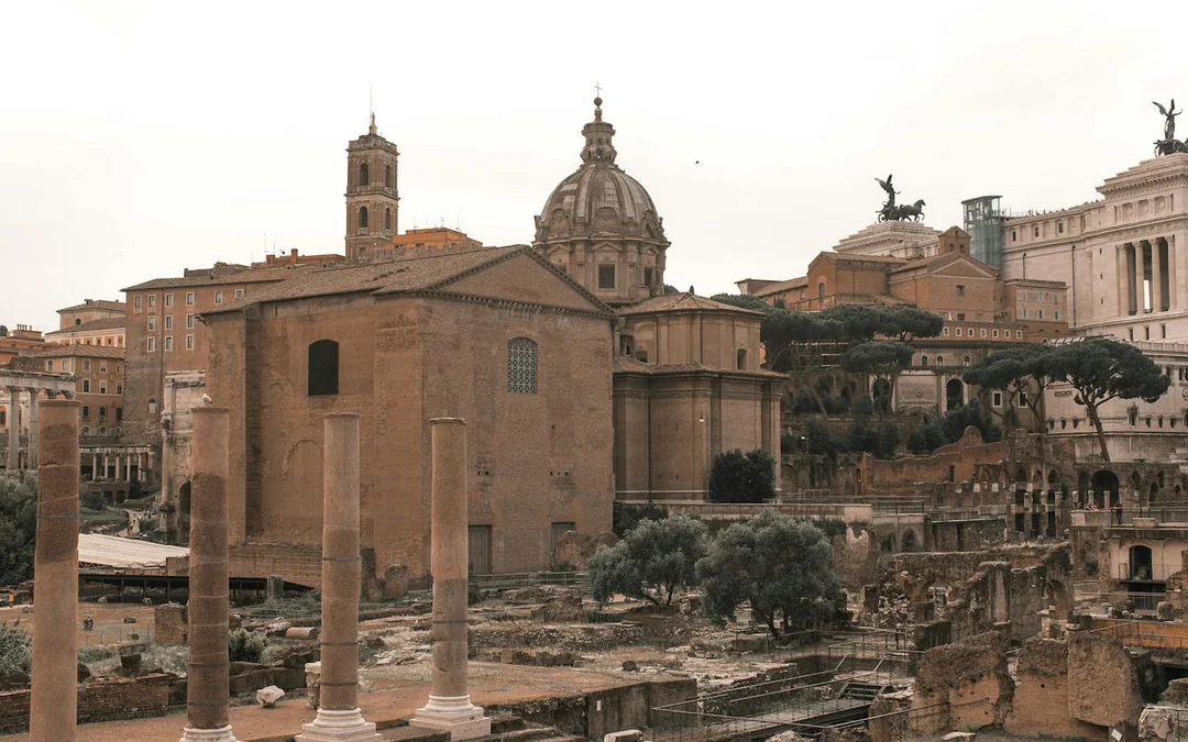 Colosseum, Palatine Hill & Roman Forum + Arena Floor Access + Digital AudioGuide Image 3