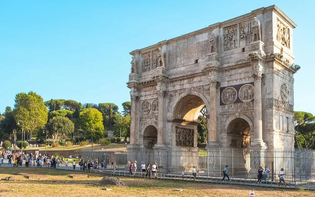 Colosseum, Palatine Hill & Roman Forum Guided Tour Image 11