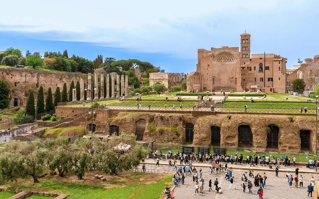Colosseum, Palatine Hill & Roman Forum Small Group Tour Image 6