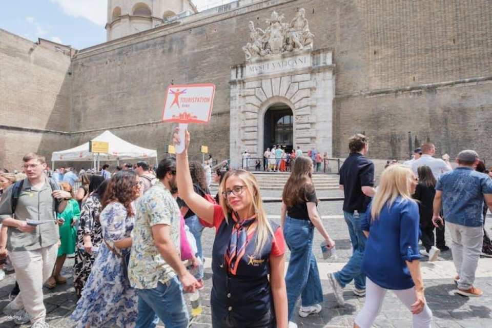 Colosseum, Vatican Museum and Sistine Chapel Experience