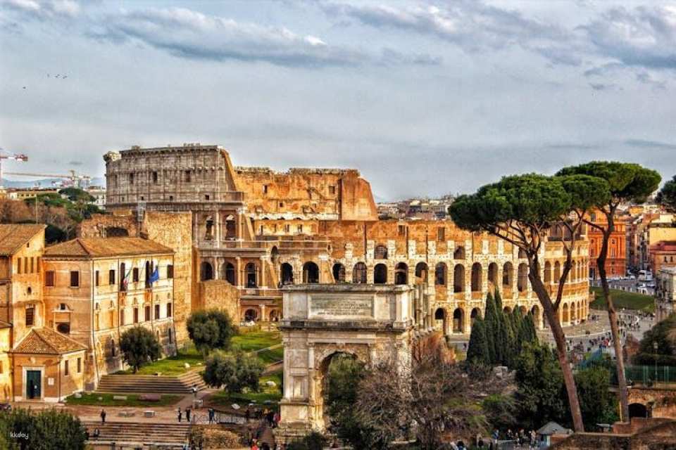 Colosseum, Vatican Museum and Sistine Chapel Experience