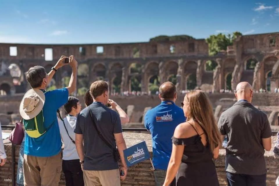 Colosseum with Arena, Roman Forum and Palatine Hill Guided Tour