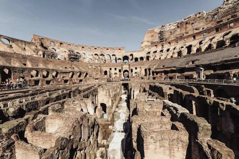 Colosseum with the arena floor, Roman Forum and Palatine Hill tour