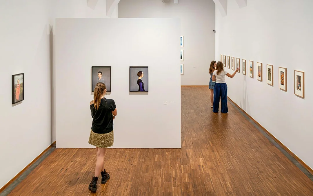 Combo: Albertina Museum + Modern + Klosterneuburg Entry Tickets Image 3