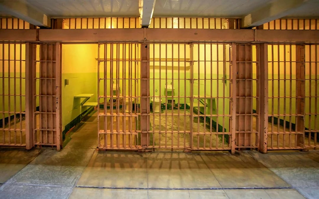 Combo: Alcatraz Tour + San Francisco 48-Hour Hop-on Hop-off Bus Tour Image 3