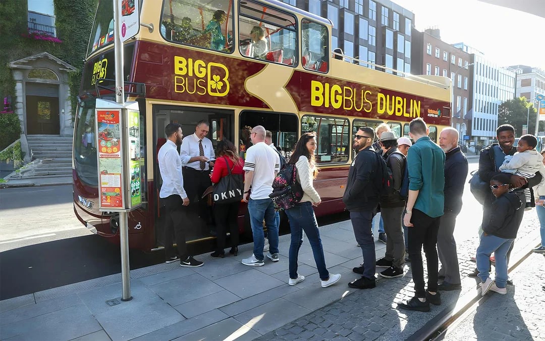 Combo: Big Bus Dublin Hop-on Hop-off Bus Tour + Guinness Storehouse Tickets Image 2