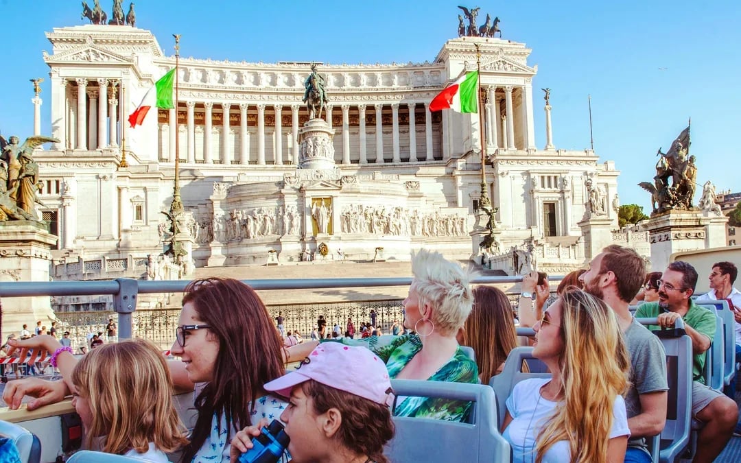 Combo: Borghese Gallery Entry & 3-Hour Hop-On Hop-Off Bus Tour Image 3
