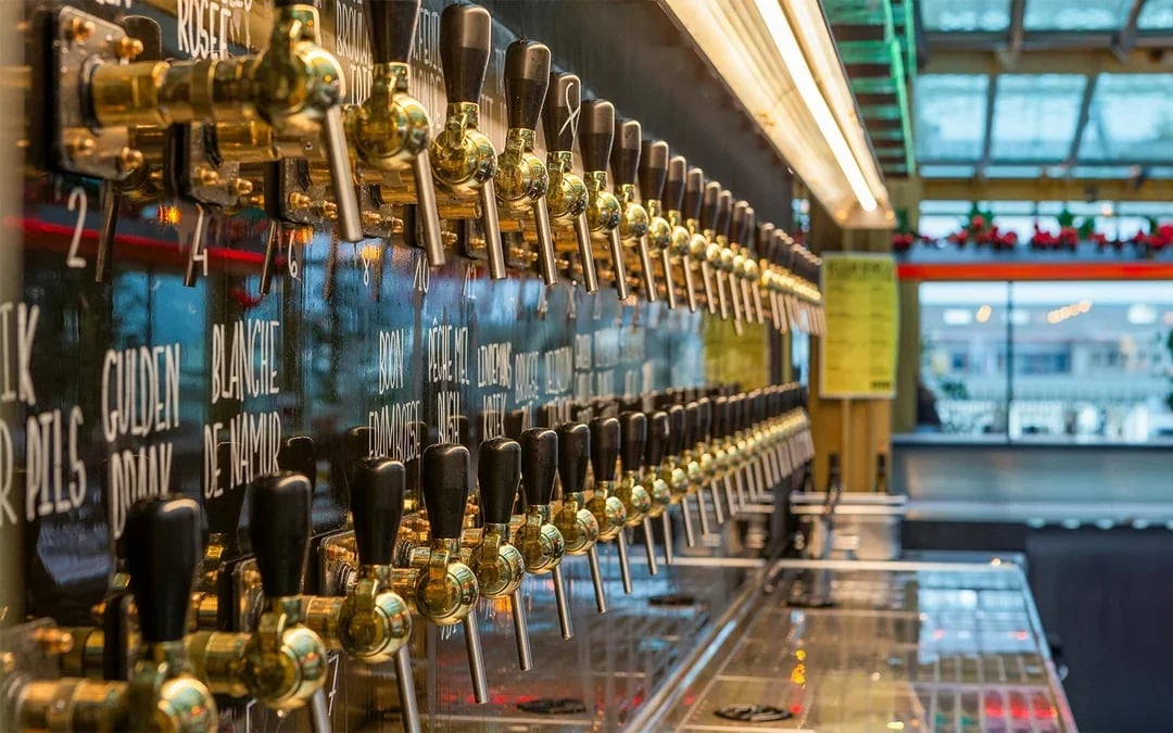 Combo: Brussels Hop-on Hop-off Bus Tour + Belgian Beer World Tickets Image 9
