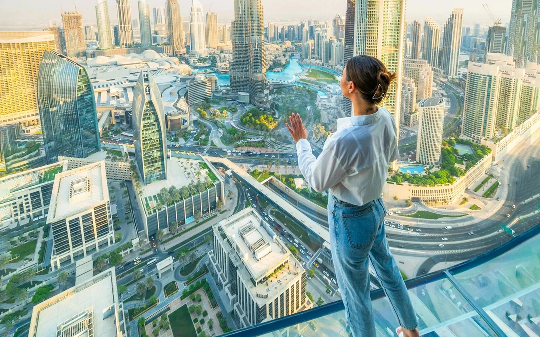 Combo: Burj Khalifa At The Top + Sky Views Tickets Image 4