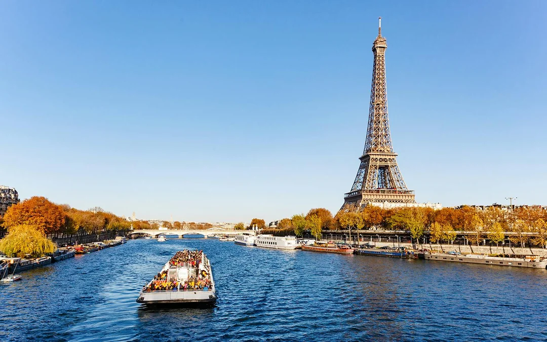 Combo: Catacombs Tickets + Seine River Cruise Image 4