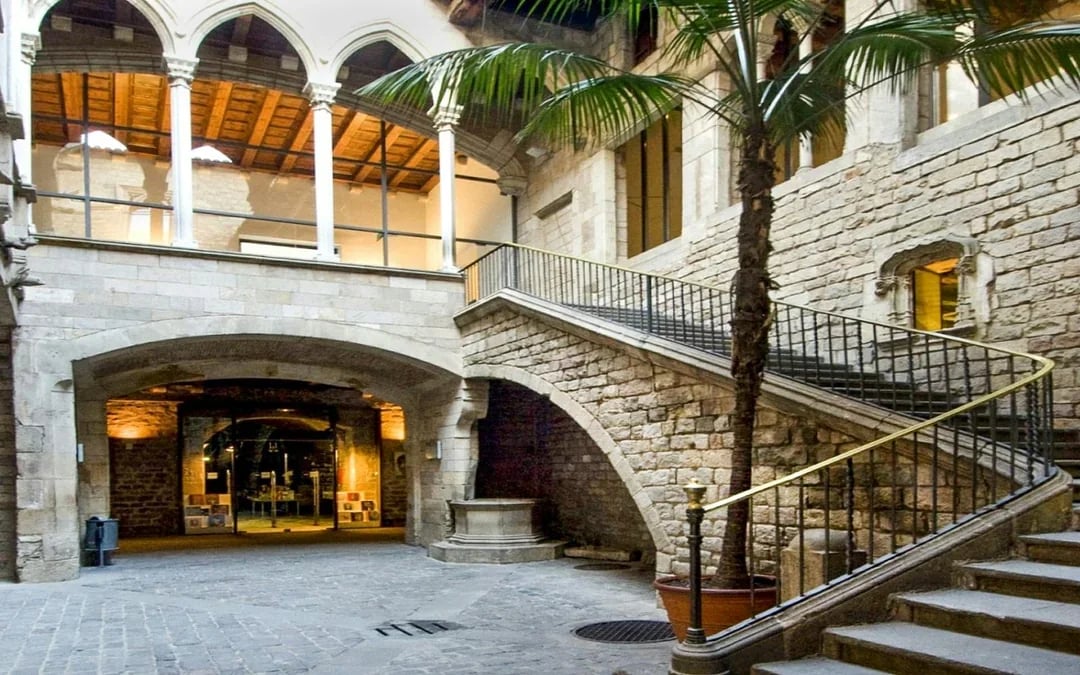 Combo: El Born & Picasso Museum Guided Tour + Moco Museum Barcelona Tickets with Audio Guide Image 7