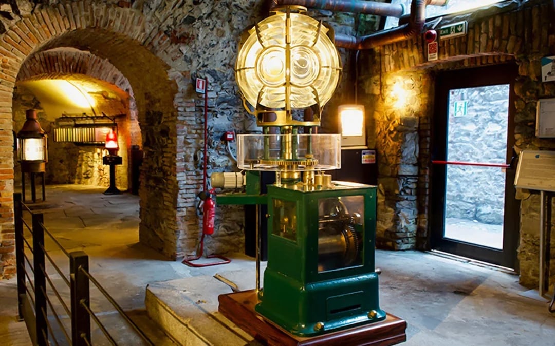 Combo: Genoa Aquarium + Lighthouse of Genoa Tickets Image 6