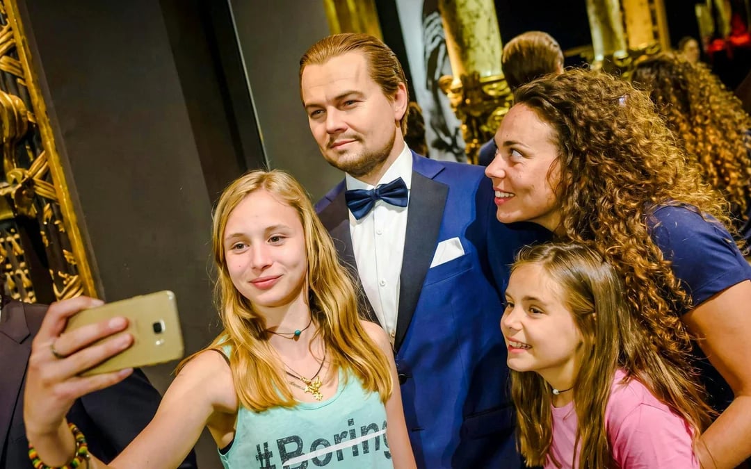 Combo: Grévin Wax Museum + Seine River Cruise Tickets Image 3