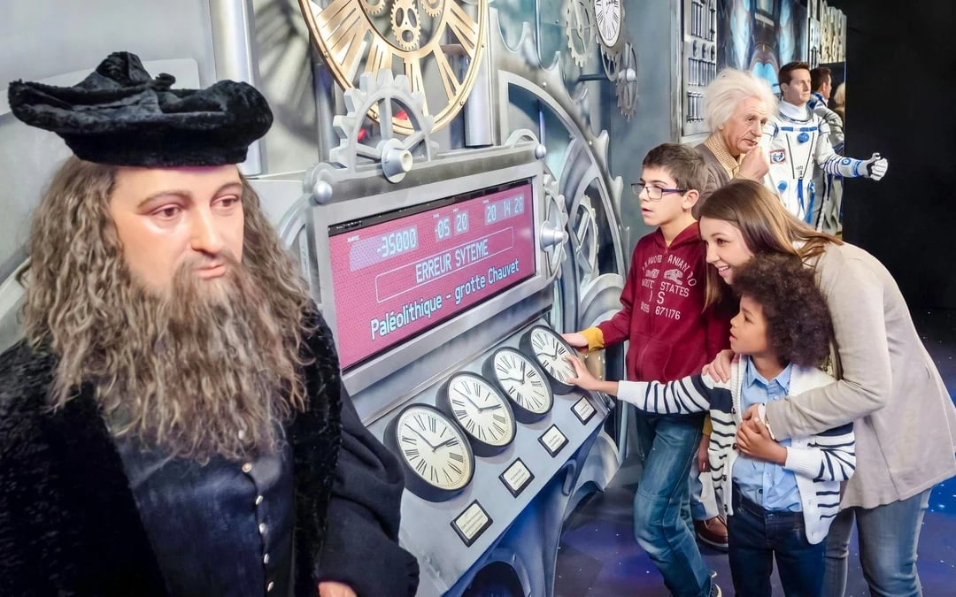 Combo: Grévin Wax Museum + Seine River Cruise Tickets Image 6