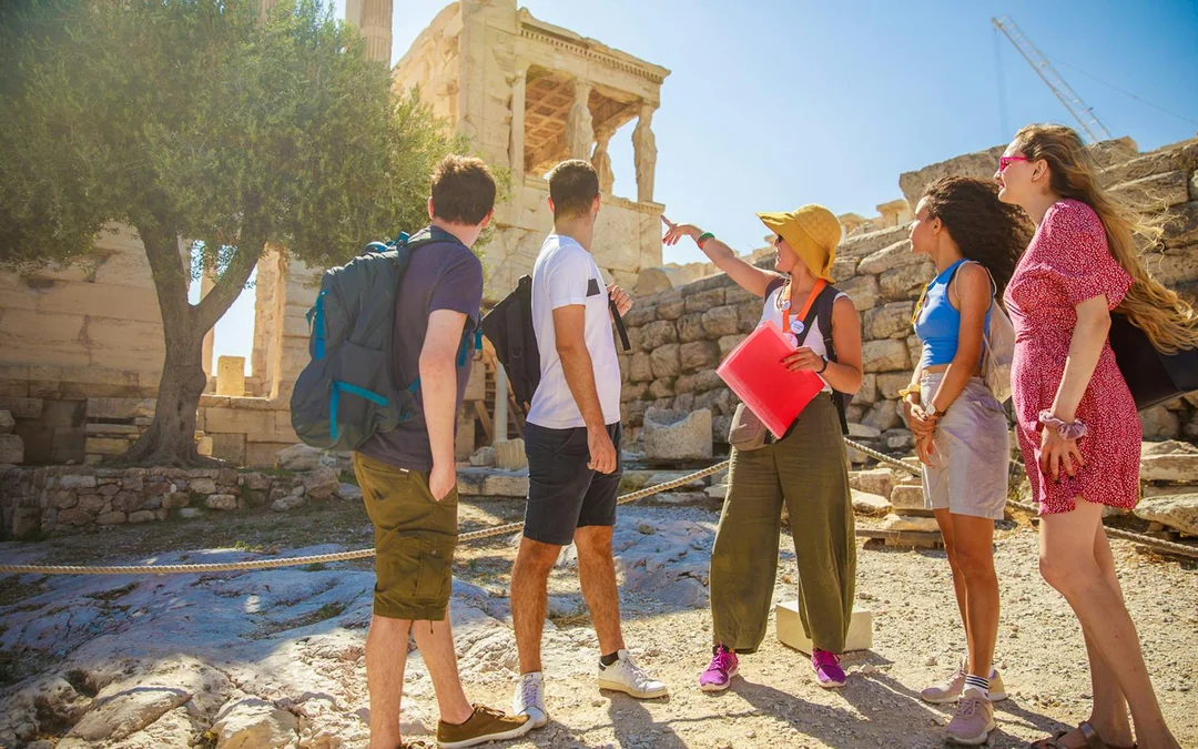 Combo Guided Tour: Acropolis + Acropolis Museum + Temple of Poseidon with All Entry Tickets Image 1