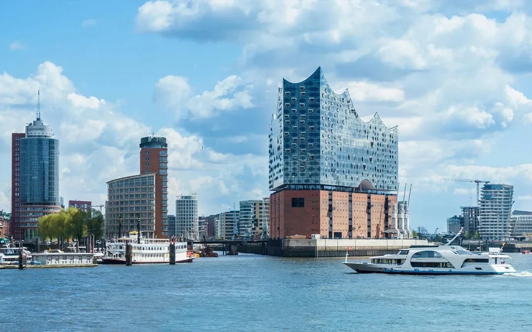 Combo: Hamburg Harbor Cruise + Elbphilharmonie German Guided Tour Tickets Image 6