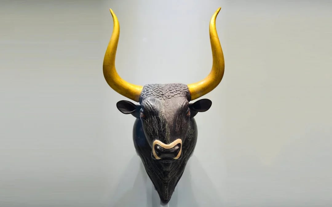Combo: Knossos Palace & Heraklion Archaeological Museum Tickets with Audio Guides Image 9