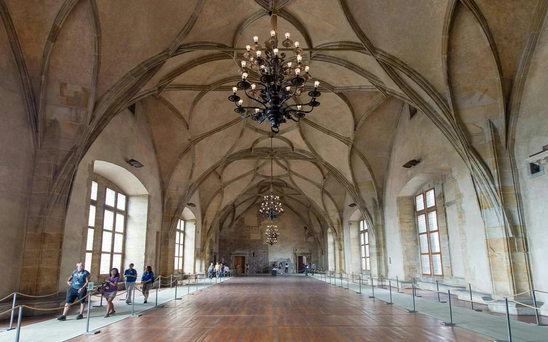 Combo: Lobkowicz Palace Tour + Prague Castle Tour Image 8