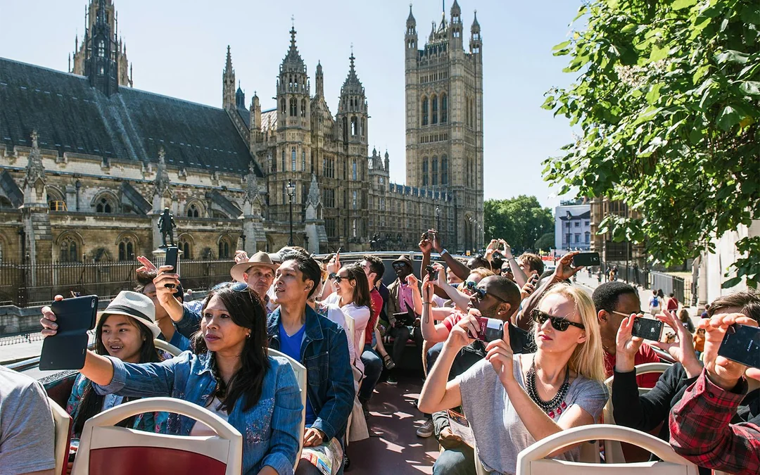 Combo: London Eye Tickets + Hop-on Hop-off Bus Tour + Thames River Cruise Image 5