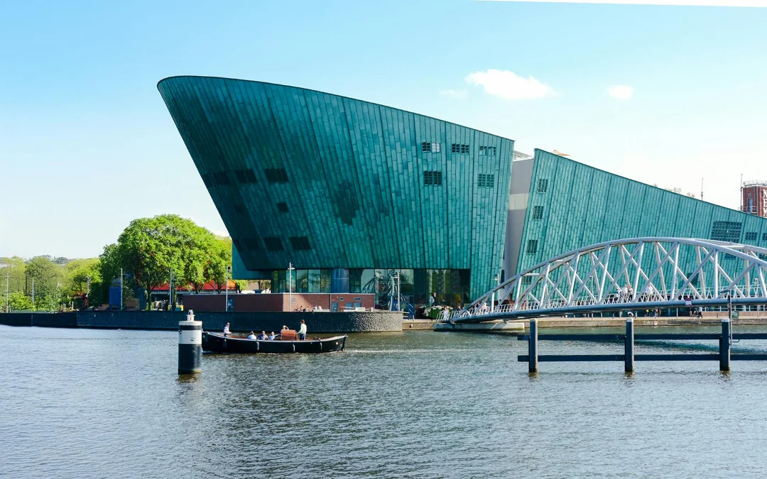 Combo: NEMO Science Museum Tickets + Amsterdam Canal Cruise Image 2