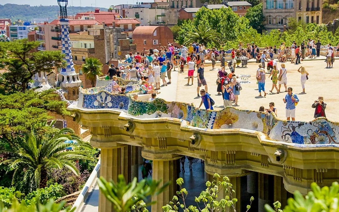 Combo: Park Güell + Sagrada Familia Skip-the-Line Guided Tour Image 11