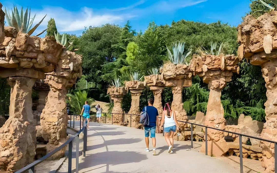 Combo: Park Güell + Sagrada Familia Skip-the-Line Guided Tour Image 12