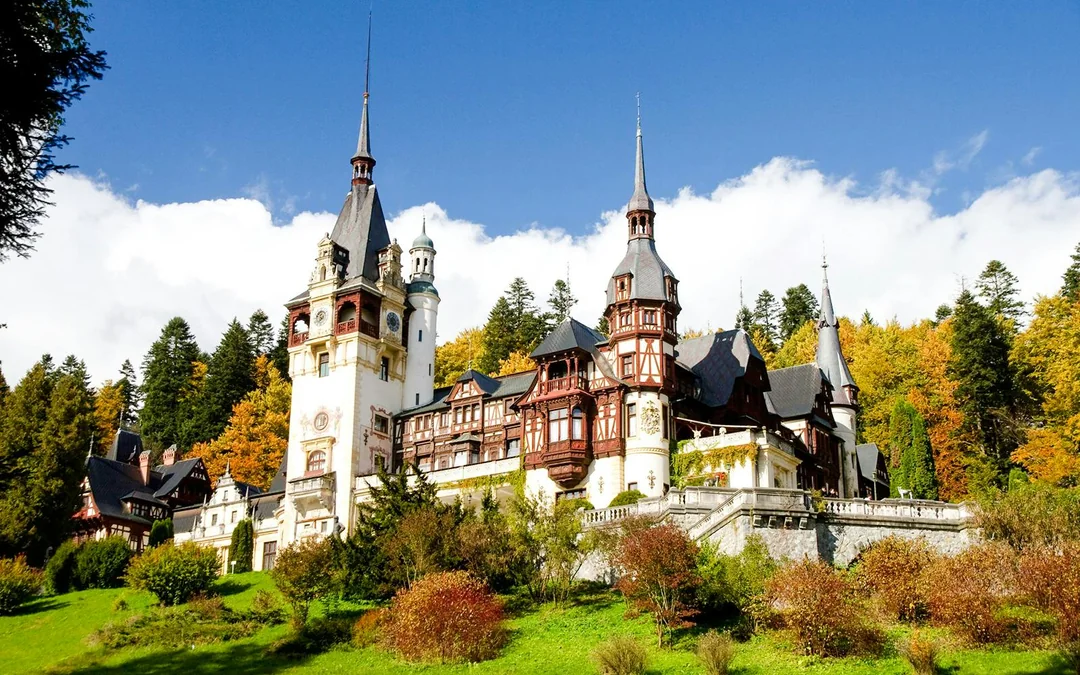 Combo: Peles & Dracula Castles + Brasov & Parliament + Ceausescu House Image 1