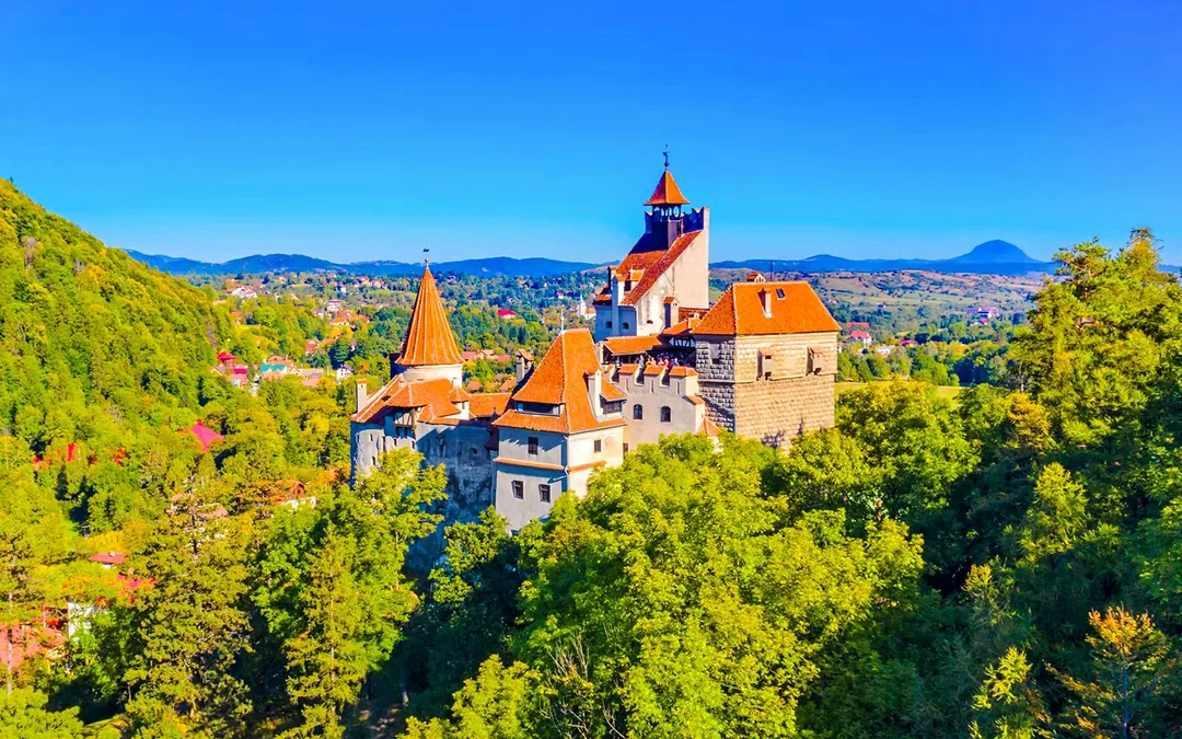 Combo: Peles, Dracula Castle & Brasov + Therme Bucharest (2-Day Tour) Image 3
