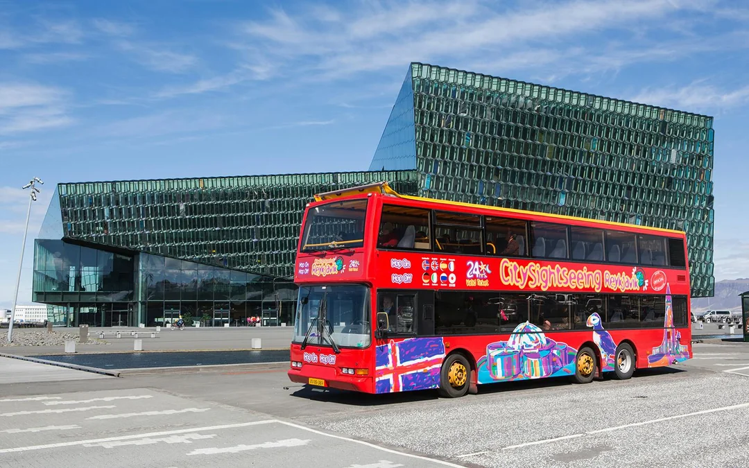 Combo: Reykjavik Hop-on Hop-off Bus Tour + Wonders of Iceland Image 4