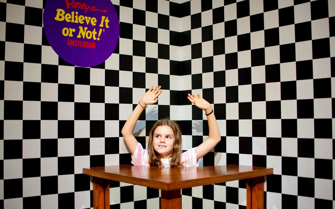 Combo: Ripley's Believe it or Not! + Amsterdam Canal Cruise Tickets Image 3
