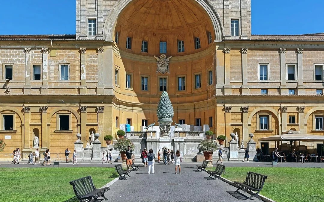 Combo: Rome Hop-on Hop-off Bus Tour + Vatican Museums Skip-the-Line Tickets Image 10