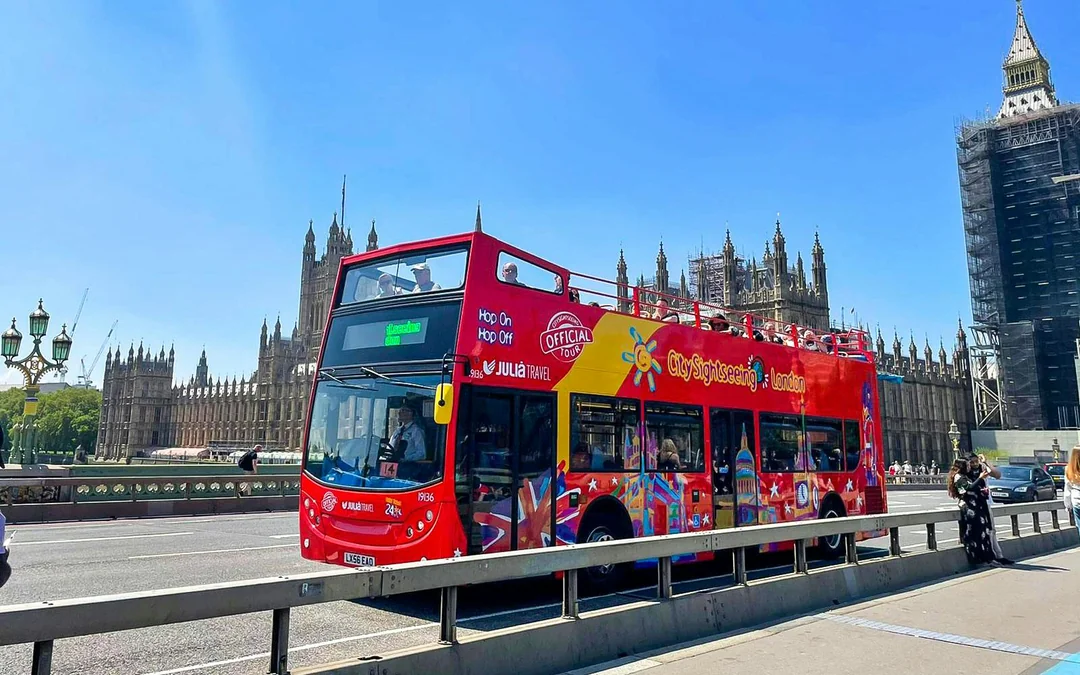 Combo (Save 15%): 24/48-Hr London Hop-On Hop-Off Bus Tour + Thames River Cruise Image 3