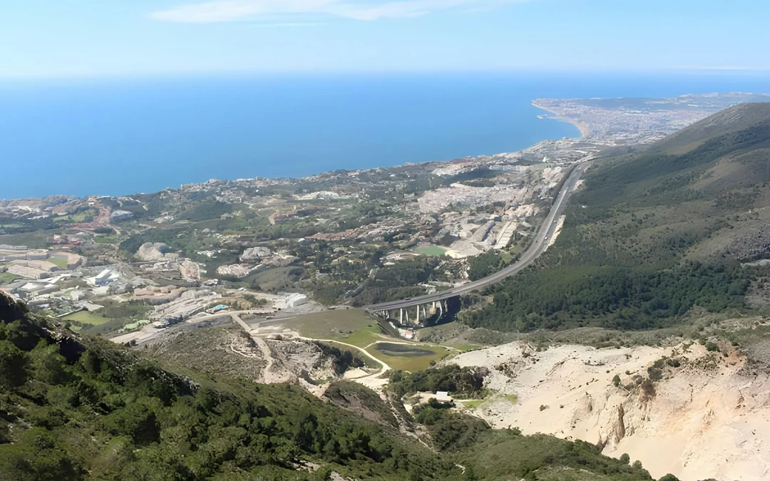 Combo: Selwo Aventura + Benalmádena Cable Car Image 5