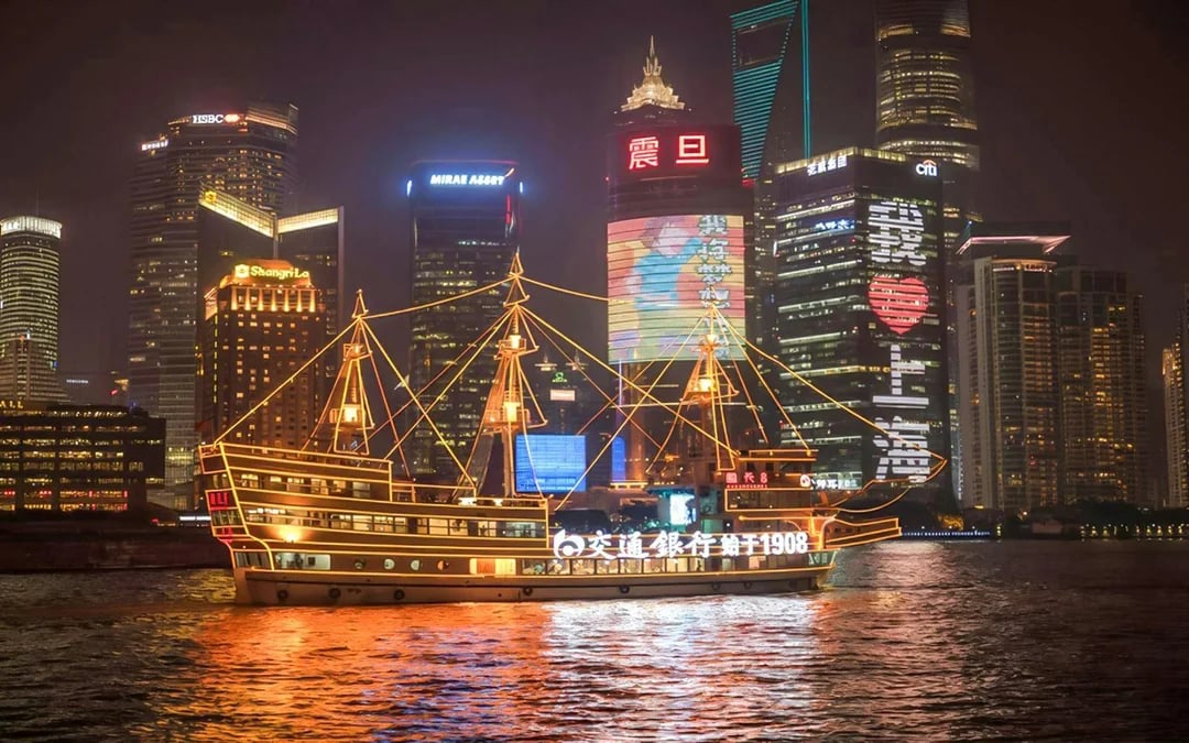 Combo: Shanghai Tower Observatory + Huangpu River Cruise Tickets Image 9