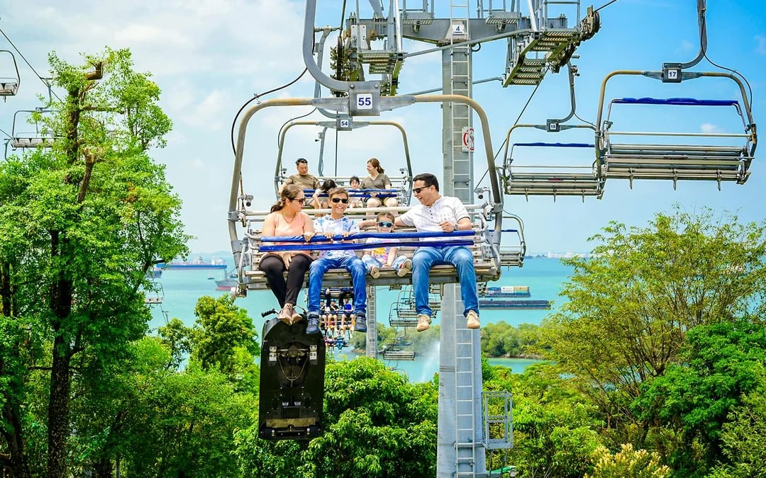 Combo: Skyline Luge & Skyride + Singapore Cable Car Tickets 
 Image 2