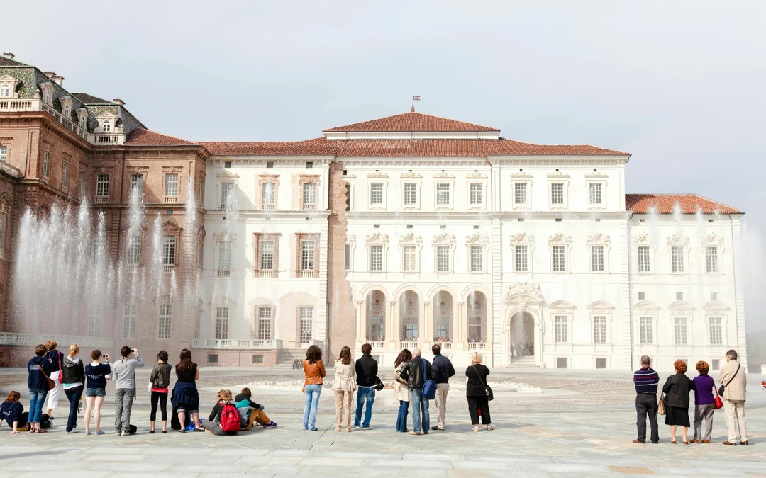 Combo: Turin Hop-on Hop-off Bus Tour + Venaria Reale Skip-the-Line Tickets Image 4