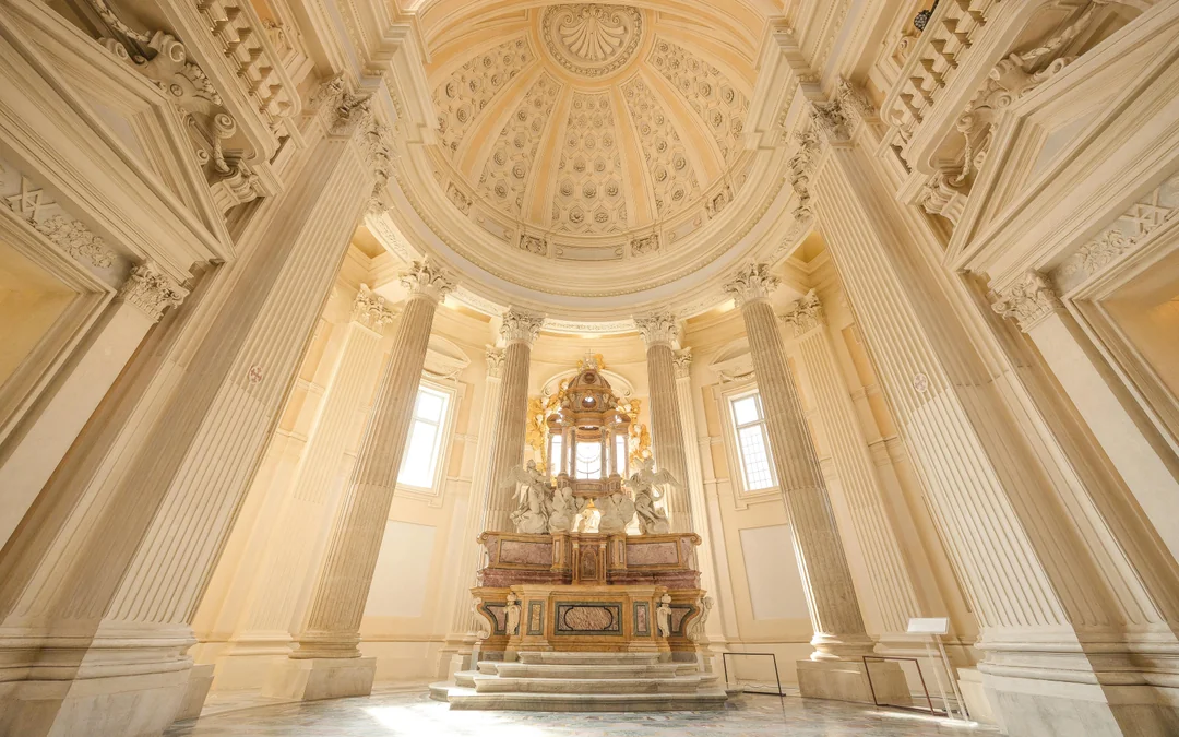 Combo: Turin Hop-on Hop-off Bus Tour + Venaria Reale Skip-the-Line Tickets Image 5