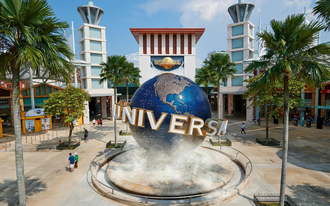 Combo: Universal Studios Singapore Tickets + Express Pass Image 2