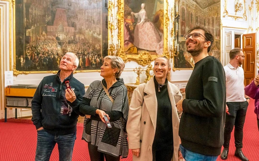 Combo: Vienna Hop-on Hop-off Bus Tour + Schönbrunn Palace & Belvedere Palace Tickets Image 8